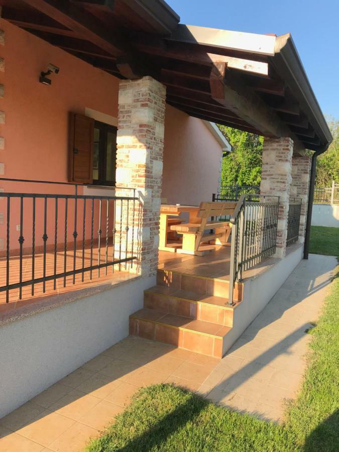 Villa Daisy Tar-Vabriga Zewnętrze zdjęcie