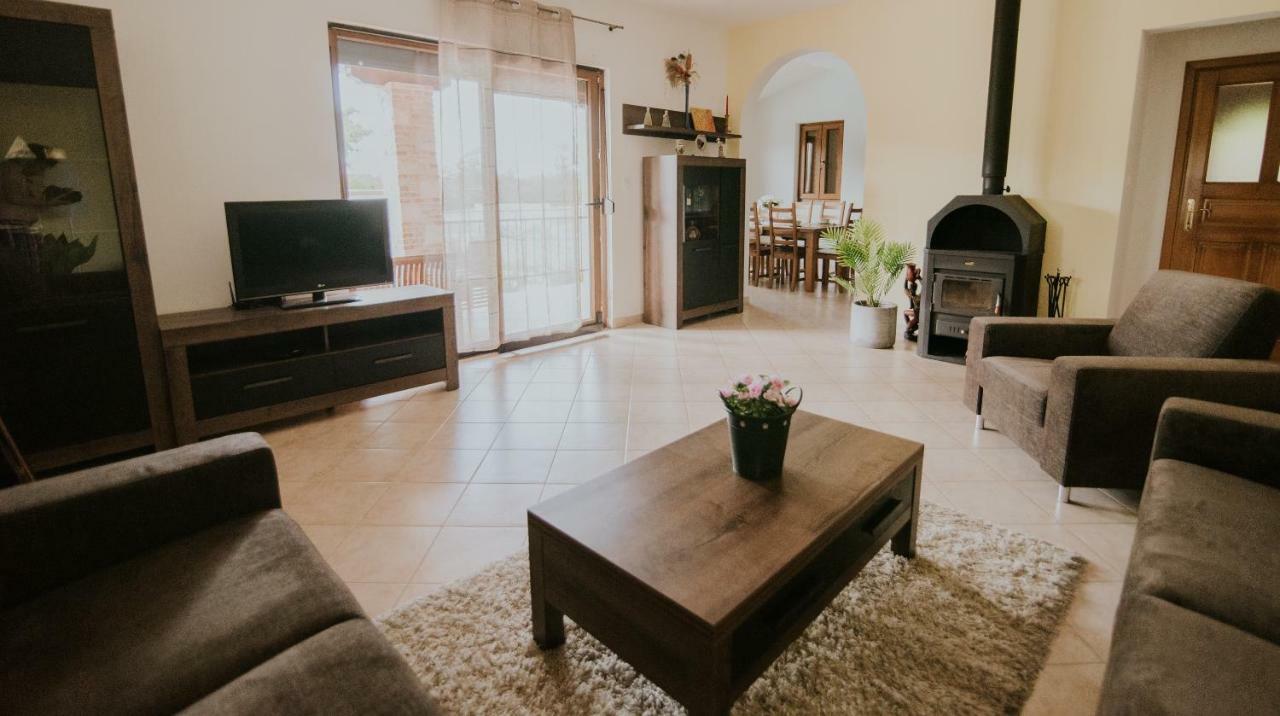 Villa Daisy Tar-Vabriga Zewnętrze zdjęcie
